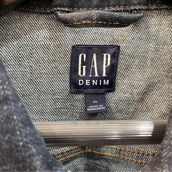 GAP Jean Jacket - Picture 3 of 3